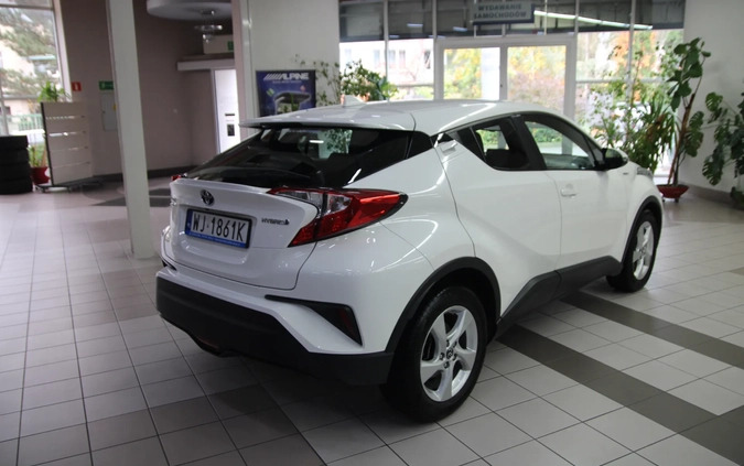 Toyota C-HR cena 87900 przebieg: 61000, rok produkcji 2019 z Strzelno małe 106